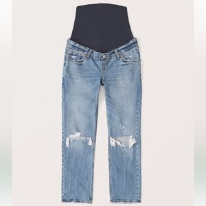 Maternity Ankle Straight Jean
Color: LIGHT MEDIUM wash ripped